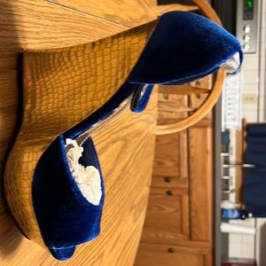Royal blue and gold wedge size 7.5